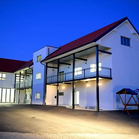 Hostel Ormoz Eksteriør bilde